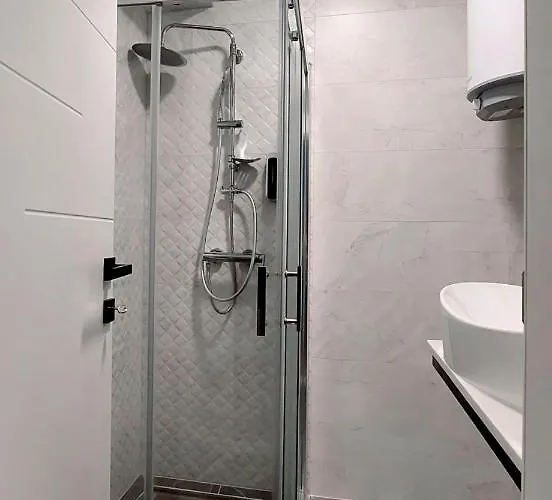 Big Delux * موستار